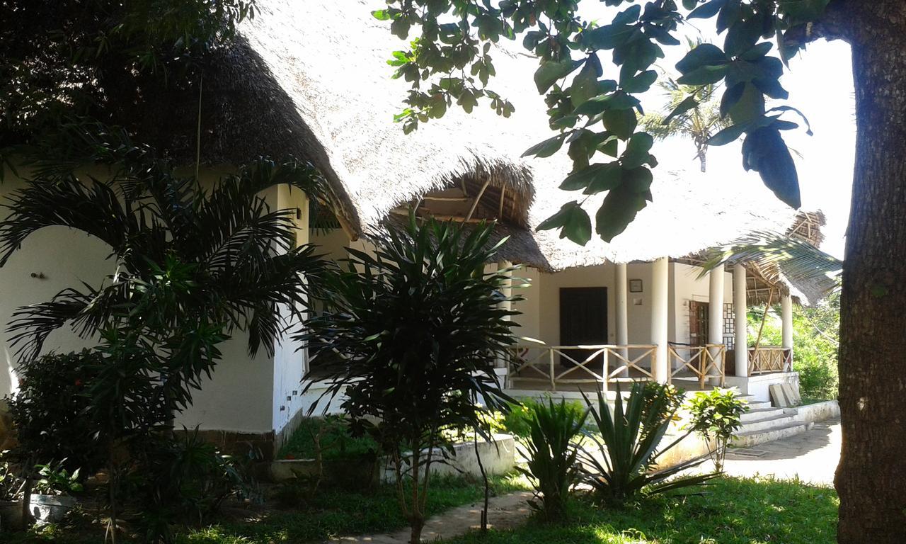 Travellers Inn Resort Malindi Kijiwetanga Exterior foto