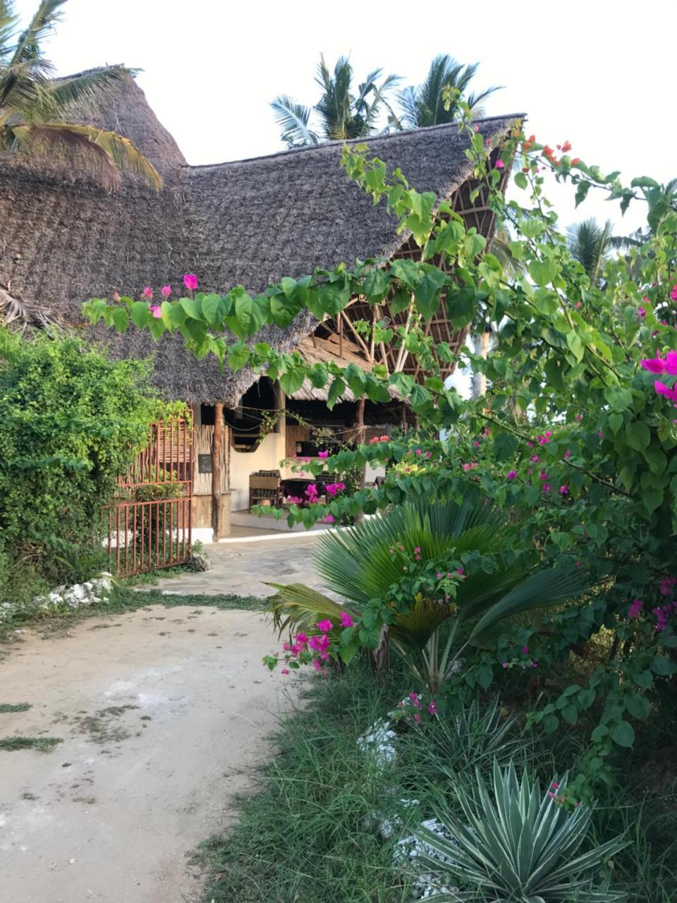 Travellers Inn Resort Malindi Kijiwetanga Exterior foto