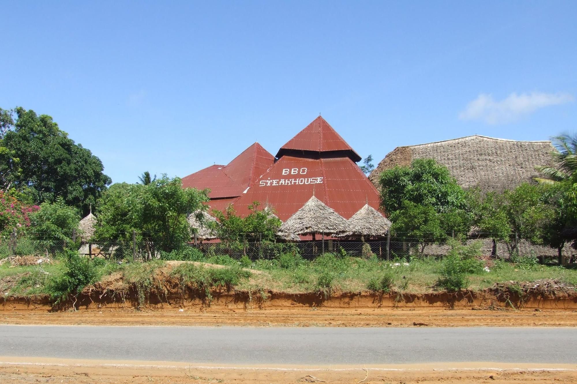 Travellers Inn Resort Malindi Kijiwetanga Exterior foto